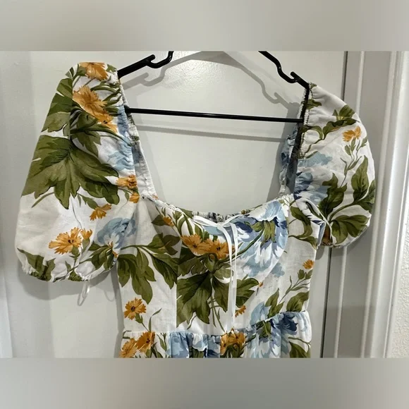 REFORMATION MARELLA LINEN DRESS BOTANIST 10
Size 6 - Picture 2 of 7